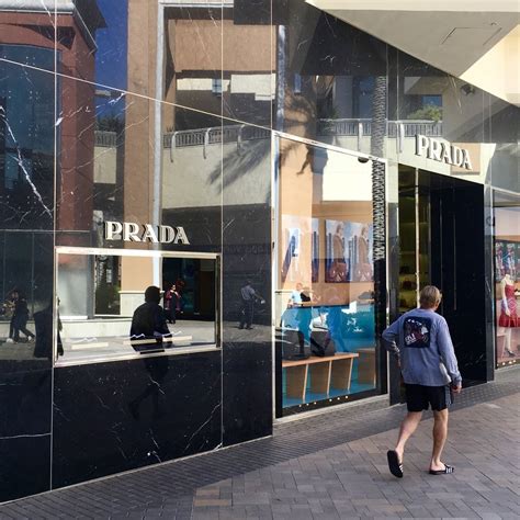 prada outlet stores.